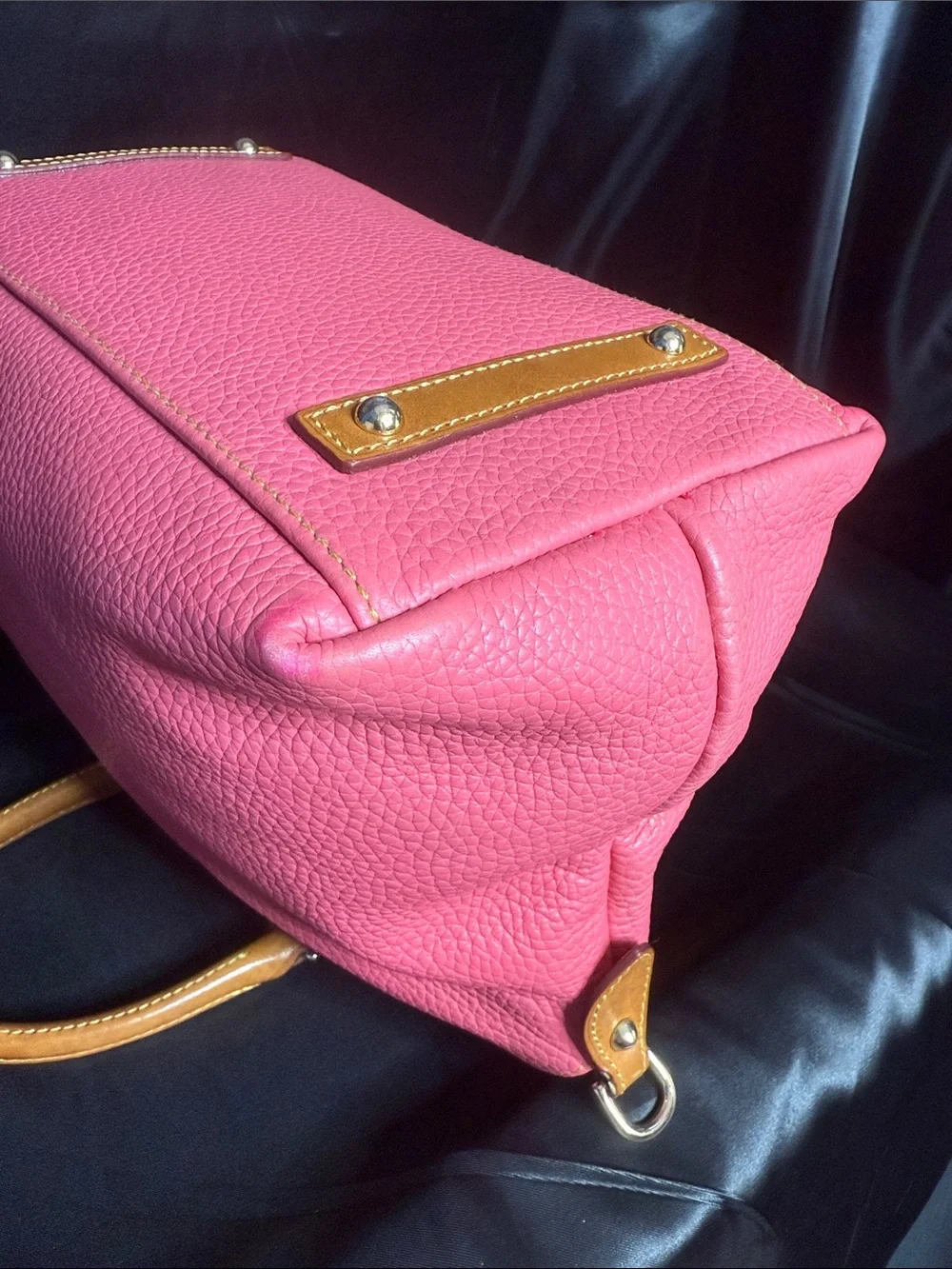 GORGEOUS DOONEY & BOURKE PINK PEBBLED GRAIN LEATHER DOMED SATCHEL / SHOULDER BAG